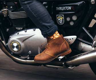 Reposapiés para moto custom